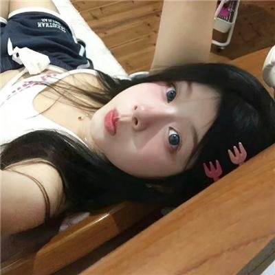 推动摇篮的手